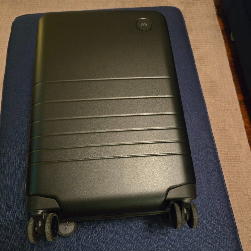 Used black Monos Carry On